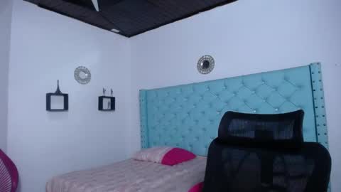 Snapshot of sofiaasexy19 chatting on 04-16-26, 11:33 Sofia online show from 04-16-26, 11:33