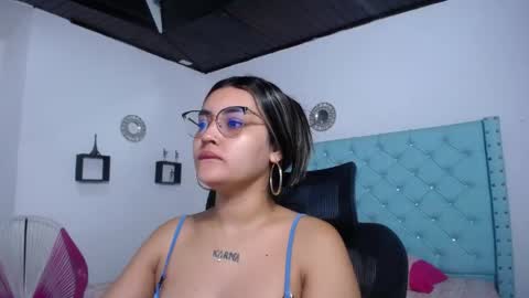 Snapshot of sofiaasexy19 chatting on 04-18-26, 12:20 Sofia online show from 04-18-26, 12:20