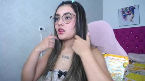 Snapshot of sofiaasexy19 chatting on 06-02-26, 03:36 Sofia online show from 06-02-26, 03:36