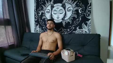 sofiablossom22 online show from 04-14-26, 09:21