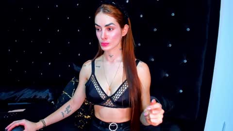 Snapshot of sofiacarter__ chatting on 12-26-24, 12:57 SofiaCarter online show from 12-26-24, 12:57