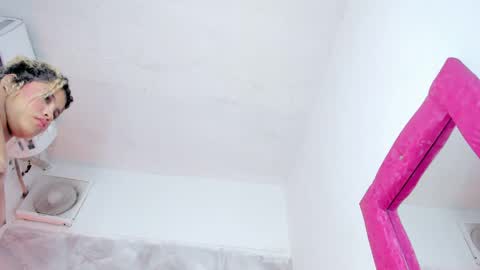 sofiacastillo01 online show from 05-14-26, 02:57