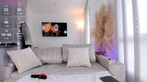 sofia wiliam   online show from 04-06-26, 12:50