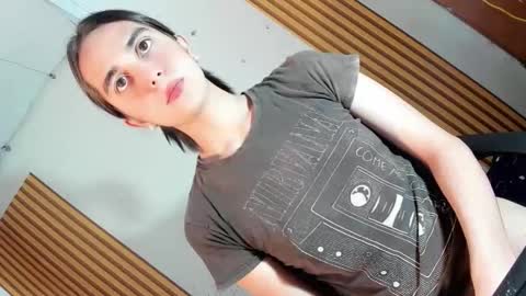 Sofie online show from 01-12-26, 03:39