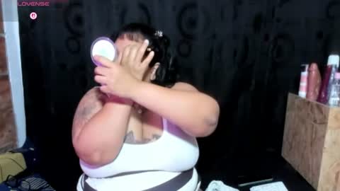 Snapshot of sofie_storm chatting on 06-21-26, 11:13 Vicky online show from 06-21-26, 11:13