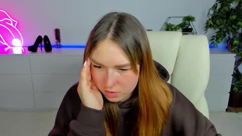 Snapshot of sofii_darling chatting on 02-25-26, 06:39 sofii_darling online show from 02-25-26, 06:39