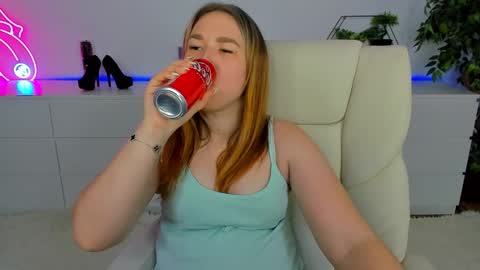 Snapshot of sofii_darling chatting on 03-06-26, 06:48 sofii_darling online show from 03-06-26, 06:48