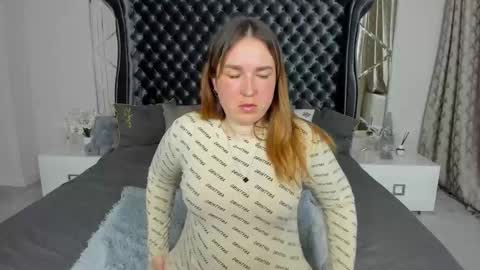 Snapshot of sofii_darling chatting on 03-08-26, 05:39 sofii_darling online show from 03-08-26, 05:39