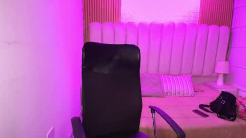 Sofii  online show from 05-18-26, 03:24