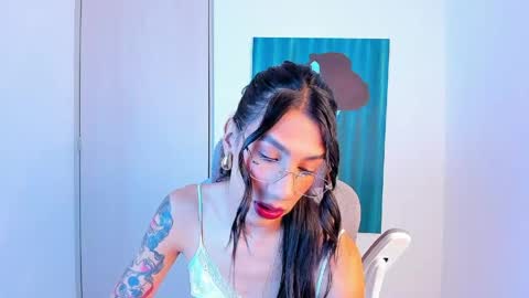 Sofi online show from 04-05-26, 01:08