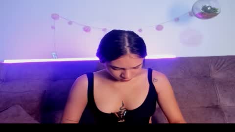 SofiLuxurya online show from 12-20-25, 10:22