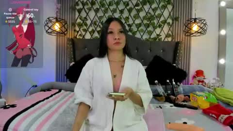 Snapshot of softdesire_ chatting on 07-03-26, 04:30 SoftDesire online show from 07-03-26, 04:30