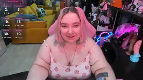 Snapshot of softie_sofy chatting on 07-02-26, 02:44 Sofie online show from 07-02-26, 02:44