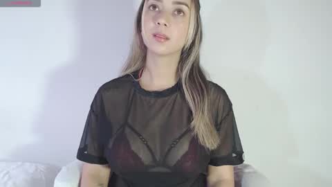 Snapshot of sol_rous chatting on 03-06-26, 01:18 online show from 03-06-26, 01:18