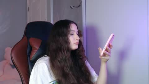 Becky online show from 04-26-26, 06:05