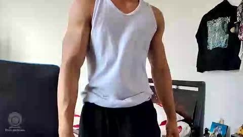 Hi Im Weller Check my Bio  online show from 03-04-26, 09:43