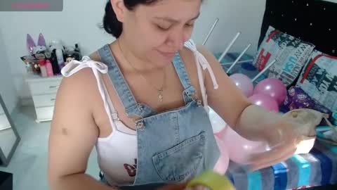 sonialatin69 online show from 04-14-26, 12:22