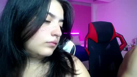 sonic_jess07 online show from 05-17-26, 02:13
