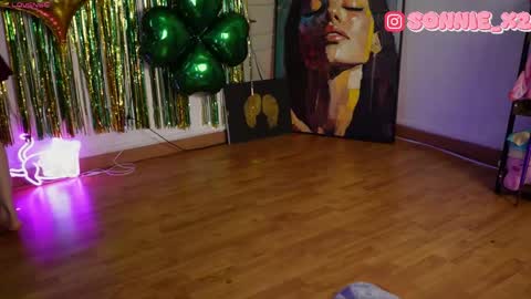 Snapshot of sonnie_mami chatting on 03-31-26, 01:33 Sonnie online show from 03-31-26, 01:33
