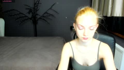 Sonya online show from 04-19-26, 05:34