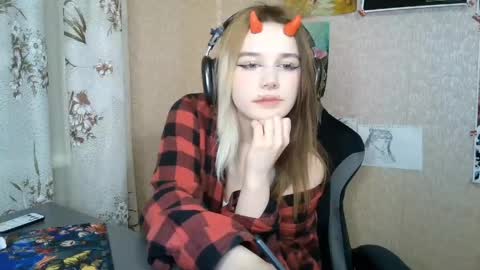 Snapshot of sonwosick chatting on 04-18-26, 07:58 Mila online show from 04-18-26, 07:58