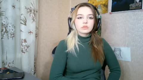 Snapshot of sonwosick chatting on 04-19-26, 06:10 Mila online show from 04-19-26, 06:10