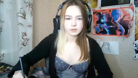 Snapshot of sonwosick chatting on 04-30-26, 05:30 Mila online show from 04-30-26, 05:30