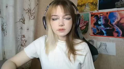 Snapshot of sonwosick chatting on 05-28-26, 03:20 Mila online show from 05-28-26, 03:20