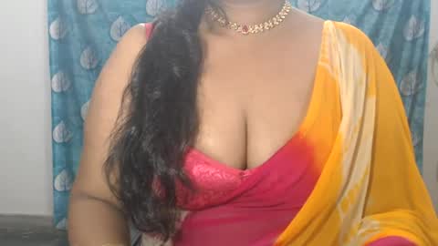 Snapshot of sophia_indian chatting on 07-13-26, 05:43 Sophia Tamil online show from 07-13-26, 05:43