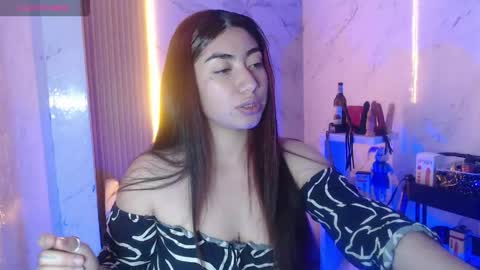 Snapshot of sophia_tf chatting on 05-05-26, 03:36 Sophia online show from 05-05-26, 03:36