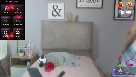 Snapshot of sophiabedford chatting on 05-28-26, 01:30 Sophia Bedford online show from 05-28-26, 01:30