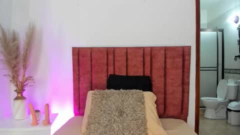 sophiacolliins online show from 09-20-25, 12:06