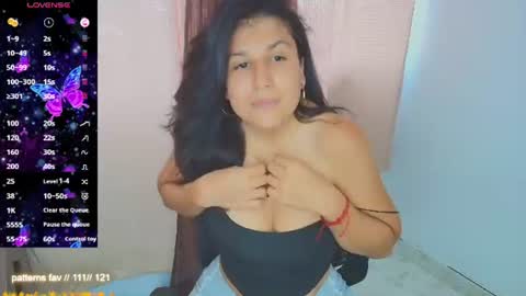 Snapshot of sophie__walker chatting on 06-21-26, 06:10 Sophia online show from 06-21-26, 06:10