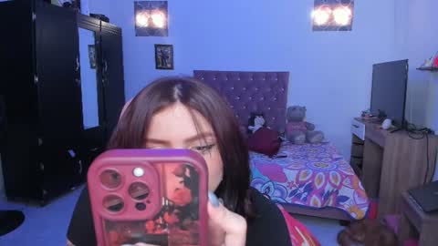 Snapshot of sophie_dolly_ chatting on 06-28-26, 09:43 sophie doll online show from 06-28-26, 09:43