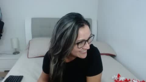 Sofa online show from 07-26-26, 02:53