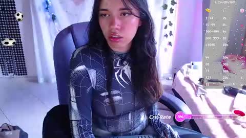 Snapshot of sophie_north chatting on 07-10-26, 05:59 Sophie online show from 07-10-26, 05:59