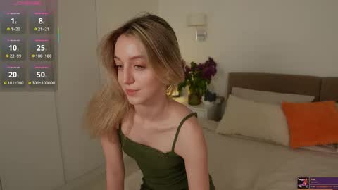 sophiebelll online show from 05-08-26, 09:25