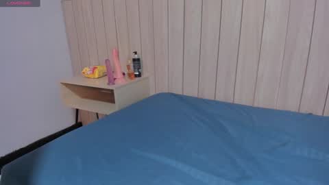 Sophie online show from 02-06-25, 03:20