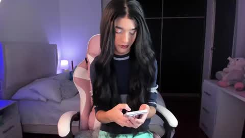    online show from 06-26-26, 02:05