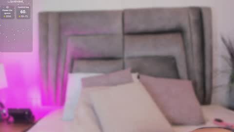 Sophie  online show from 04-12-26, 12:32