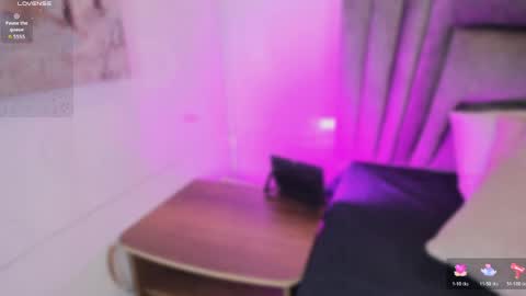 Snapshot of sophiee_smith chatting on 06-10-26, 10:47 Sophie online show from 06-10-26, 10:47