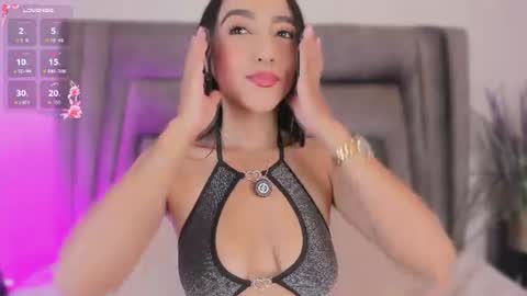 Snapshot of sophiee_smith chatting on 07-08-26, 11:15 Sophie online show from 07-08-26, 11:15