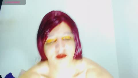 Snapshot of sophiehillsxo chatting on 05-25-26, 10:10 sophiehillsxo online show from 05-25-26, 10:10