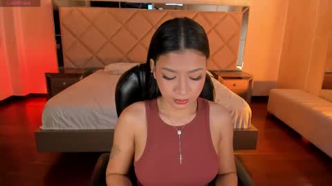 Sophie Houston online show from 03-04-26, 02:06