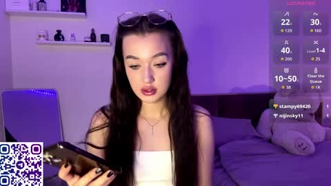 citygirl my face is 10 my body tea everything on me natural im petiteee online show from 05-21-26, 05:20