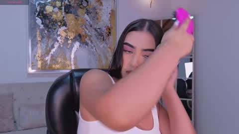 Snapshot of sophielanne chatting on 06-02-26, 04:14 Sophie online show from 06-02-26, 04:14