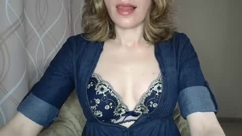 Sophiemisss online show from 05-08-26, 06:30