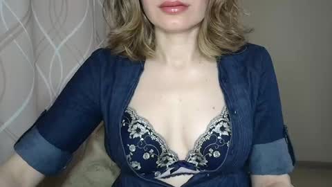 Sophiemisss online show from 05-10-26, 07:13