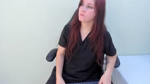 sophieturner_mg online show from 06-29-26, 07:03