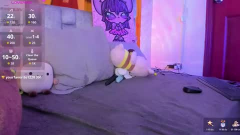 Snapshot of sophievv chatting on 12-17-25, 06:52 Sophie online show from 12-17-25, 06:52